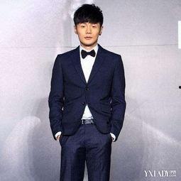 李荣浩家庭背景资料,从平凡家庭走出的音乐才子