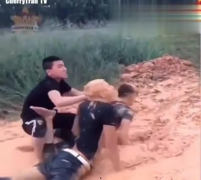 打个样搞笑视频,笑料横生！跟“打个样”搞笑视频一起开启欢乐时光